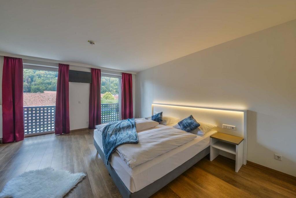 Hotel Gasthof Heckl Kinding Esterno foto