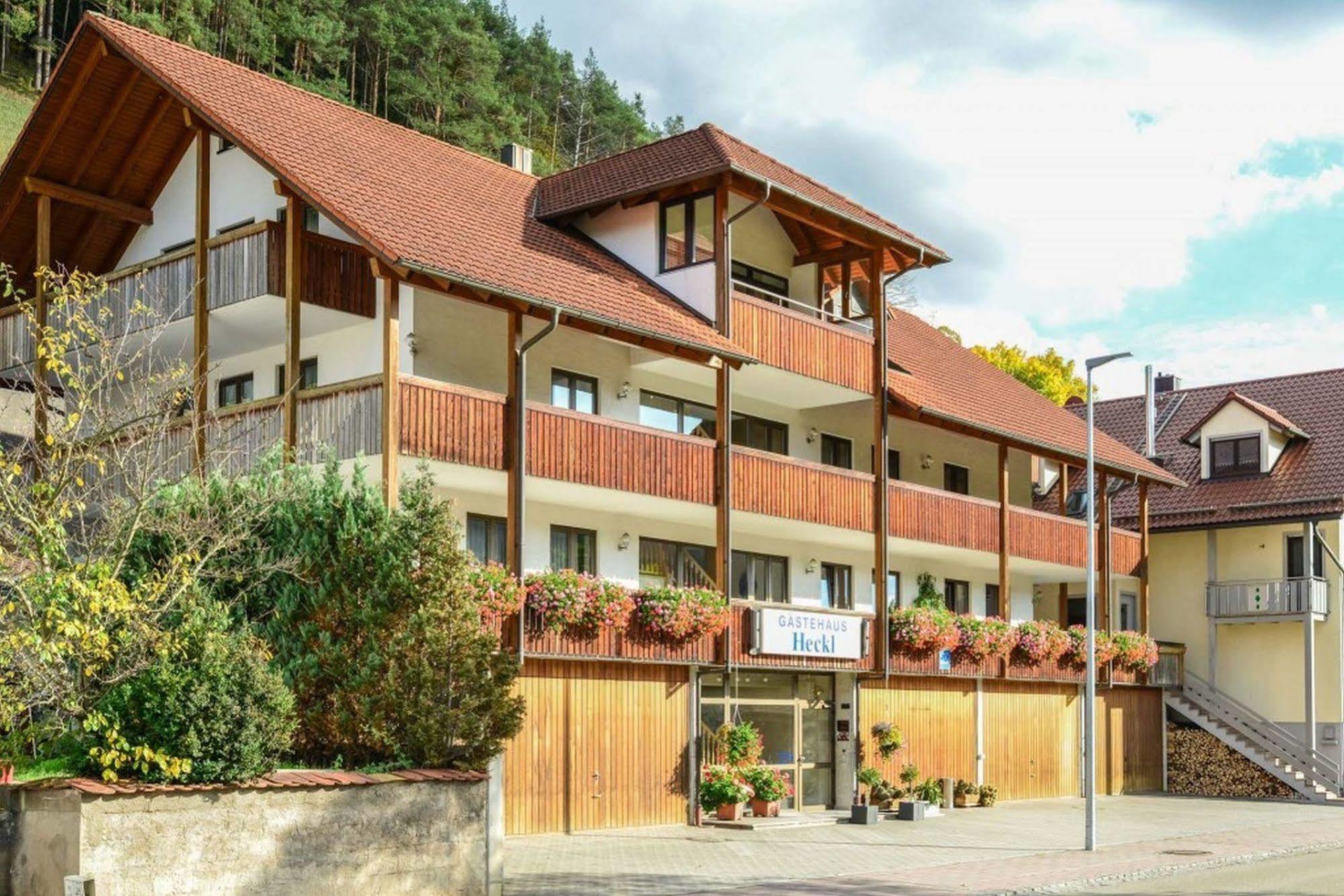 Hotel Gasthof Heckl Kinding Esterno foto